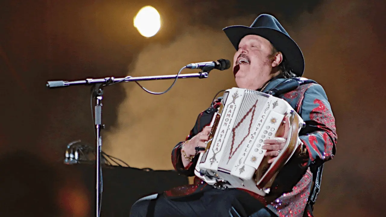 El Rey del Acordeón anuncia su retiro de los escenario con gira