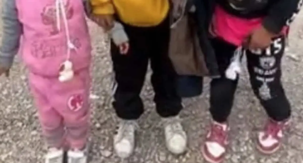 Abandonan a 3 niños originarios de Puebla en frontera con Arizona