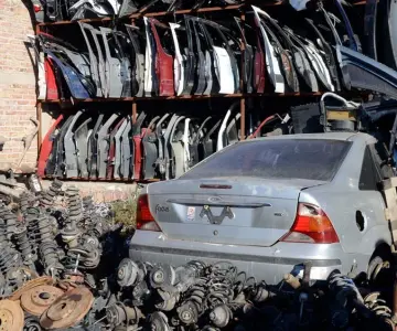 FGJ y SSC aseguran 20 toneladas de autopartes robadas en CDMX