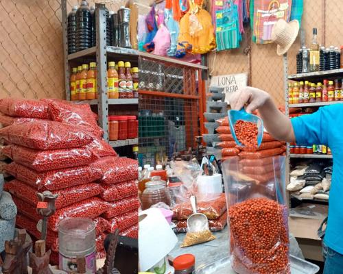 Temen escasez de chiltepín en la Perla del Mayo