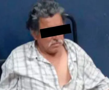 Hombre alcoholizado golpea a su pareja en su lugar de trabajo; es detenido