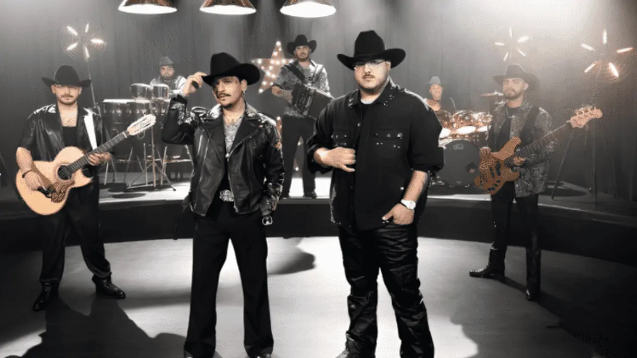 Christian Nodal y Grupo Frontera estrenan Ya pedo quien sabe