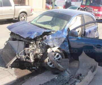 Choque en la colonia San Benito deja 4 personas lesionadas