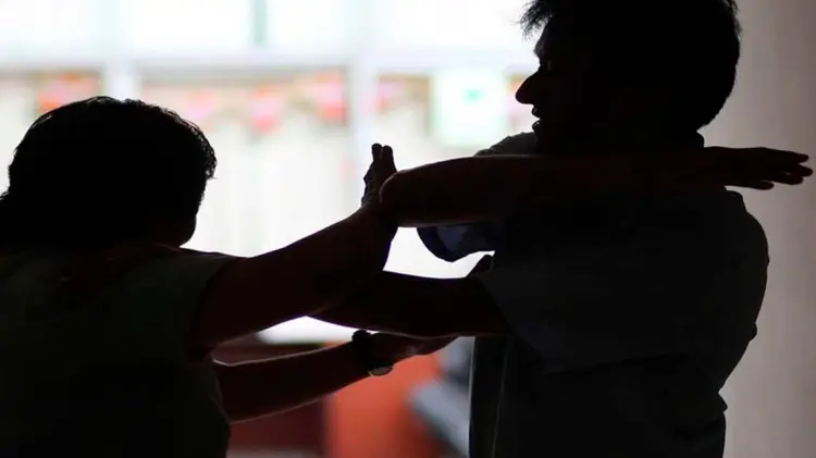 El hombre agredió a la víctima física y verbalmente. (Especial / EXPRESO)