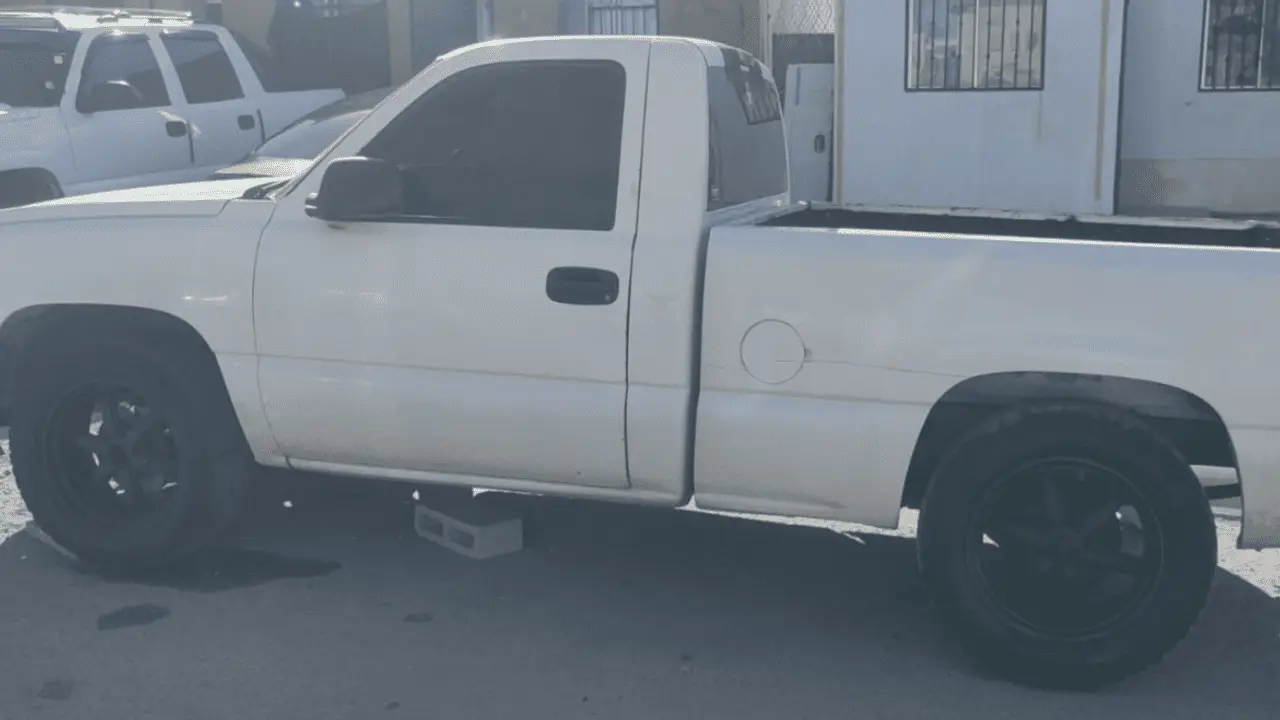 Lo detienen con carro robado en la colonia Vista Real de Hermosillo