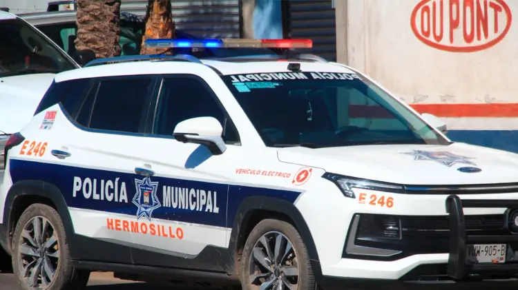 Tras asegurar el deceso del hombre, la Cruz Roja dio aviso a la AMIC. (Foto: Ramón Munguía)
