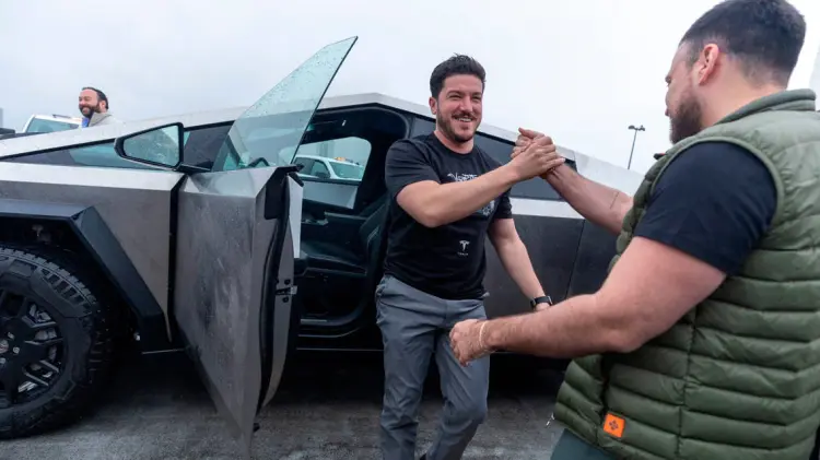 Samuel García compartió la noticia a través de redes sociales. (Especial / EXPRESO)