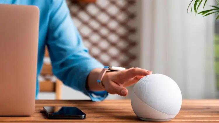 Es necesario tener la aplicación de Alexa para conectar datos móviles. (Especial / EXPRESO)
