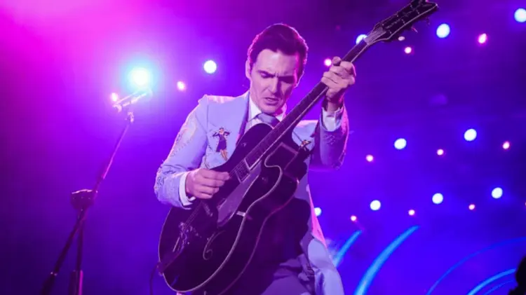 El cantante estadounidense cantó el cover de La camisa negra. (Foto: El Universal / EXPRESO).