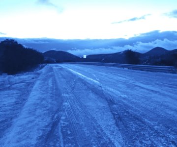 Reabren tramo en carretera Ímuris-Cananea tras intensa nevada