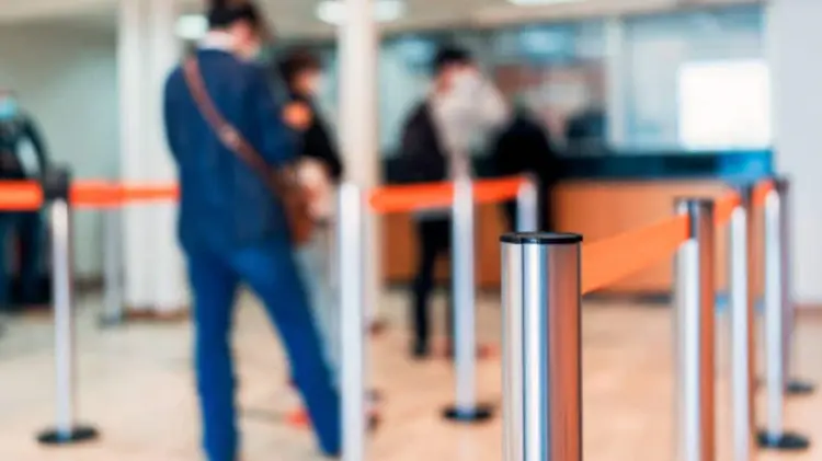 Algunos bancos mantendrán abiertas ciertas sucursales ubicadas en supermercados. (Foto: Pixabay)