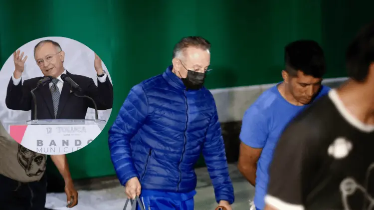 Raymundo Martínez Carbajal dejó el penal de Santiaguito esta noche. (Foto: Agencia Reforma)