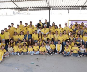 Reman juntos en el Colegio Liceo Thezia