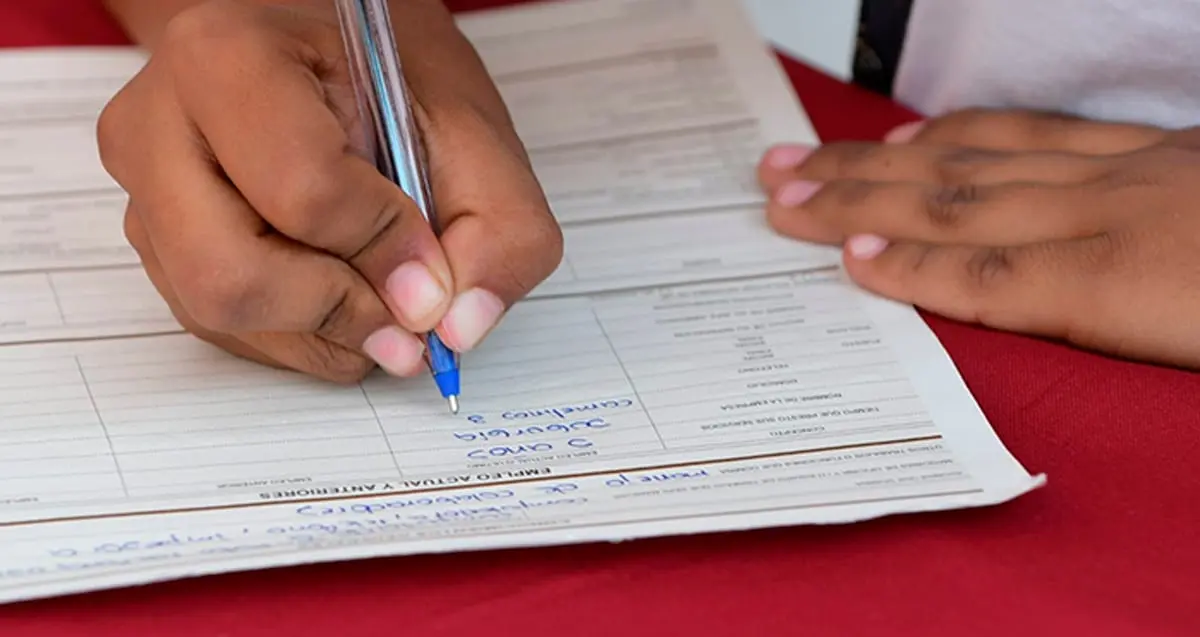 Tasa de desempleo alcanza nuevo mínimo en febrero: Inegi