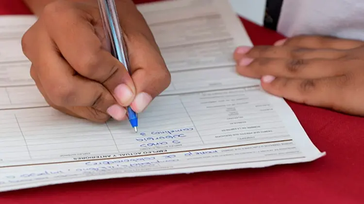 El número de desempleados disminuyó a 235 mil 681 personas. (Especial / EXPRESO)