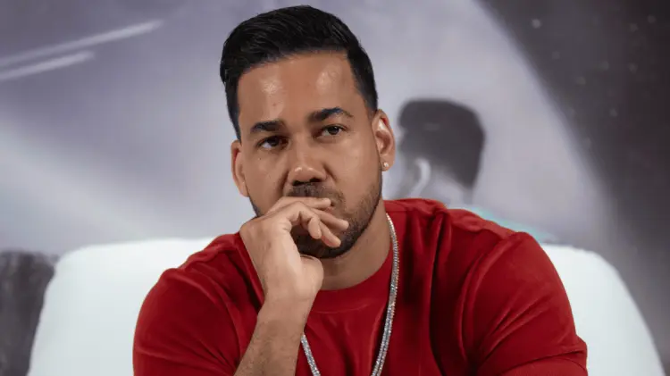 Hasta el momento no hay versión oficial de la salud de Romeo Santos. (Foto: Agencia Reforma)