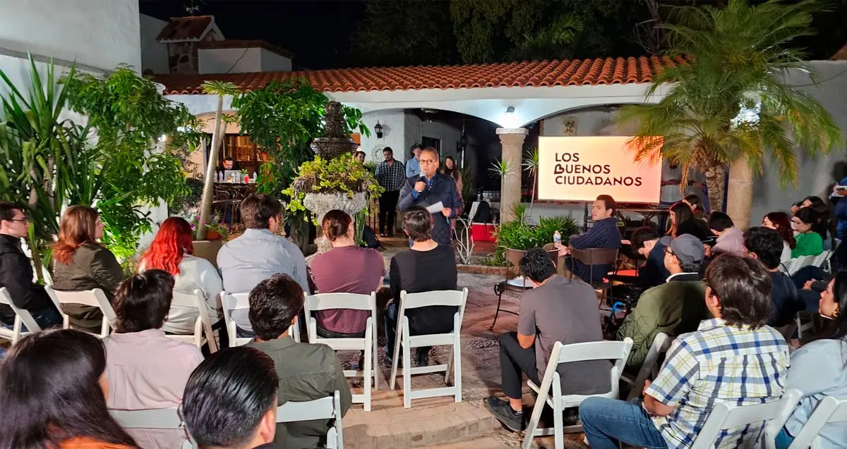 Beltrones se reúne con integrantes del colectivo Los Buenos Ciudadanos