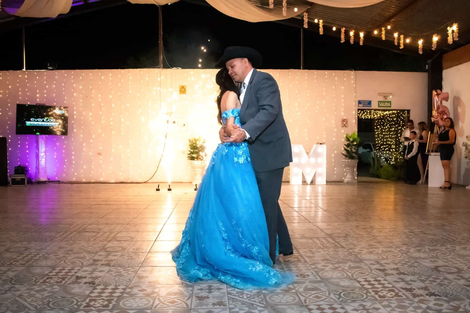 Moramay Trujillo Ochoa celebró sus XV años
