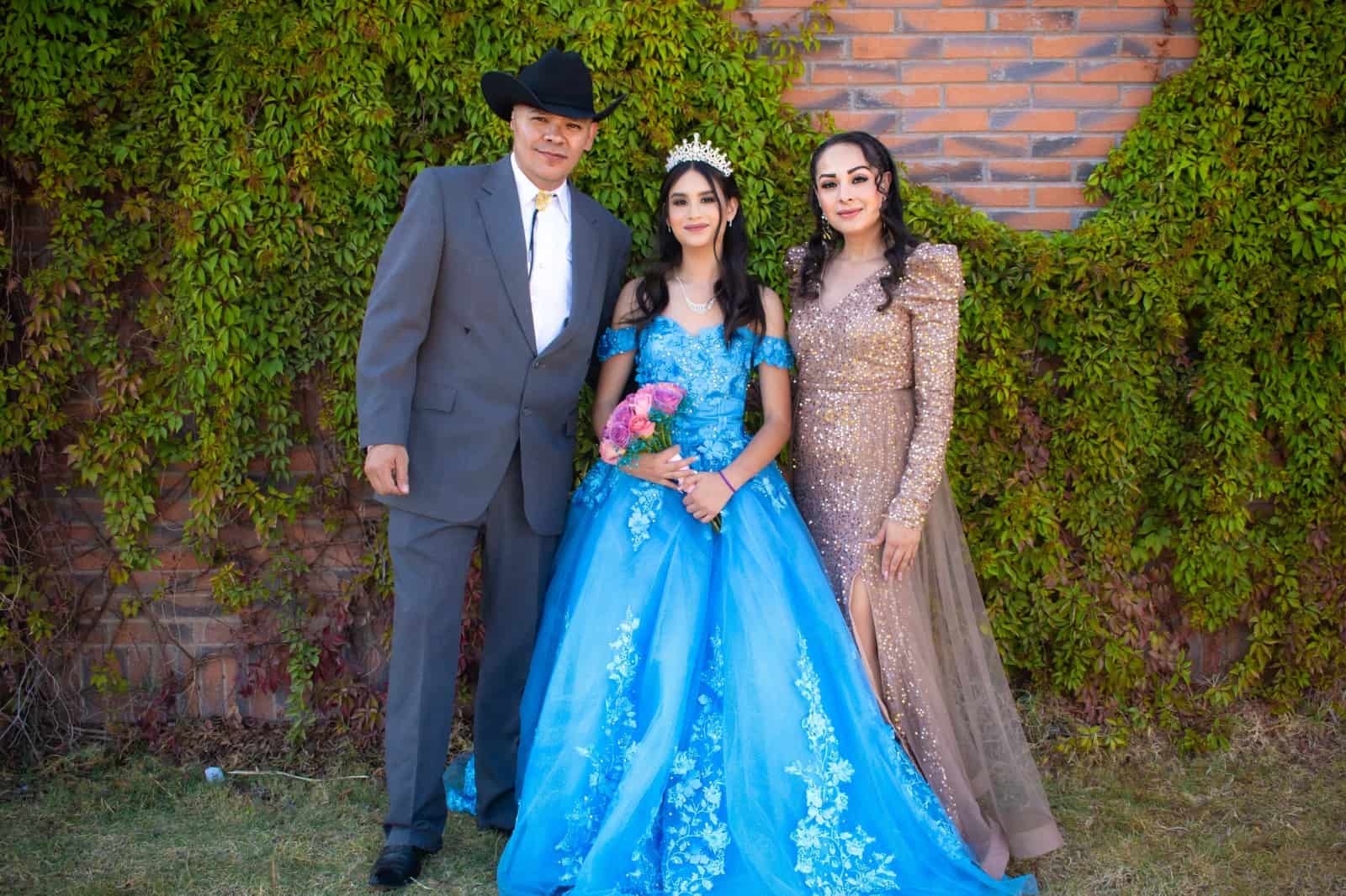 Moramay Trujillo Ochoa celebró sus XV años