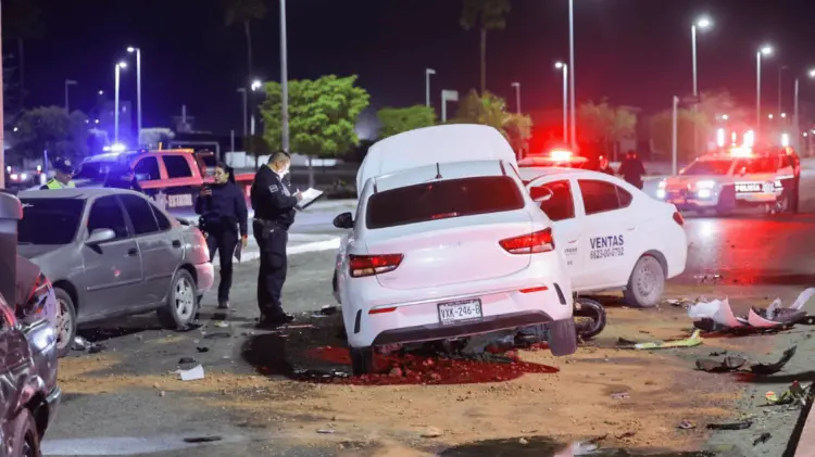 El choque se dio la noche del pasado sábado al sur de Hermosillo. (Foto: Cortesía/EXPRESO)