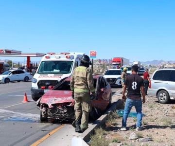 Choque múltiple en salida a Guaymas deja 4 lesionados