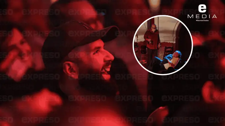 El cantante apareció sorpresivamente para disfrutar de la puesta teatral. (Foto: Jesús Ballesteros)