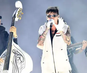 Peso Pluma hace homenaje a la música regional mexicana