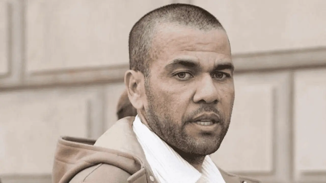 Reaparece Dani Alves en redes sociales a semanas de haber dejado prisión