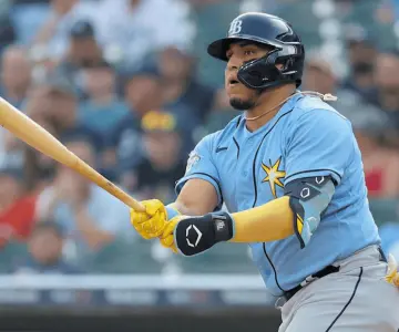Despierta el bate de Paredes y conecta su quinto cuadrangular de la temporada