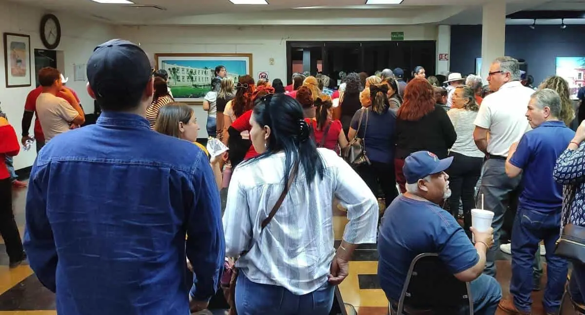 Habrá huelga en la Unison; colgarán las banderas a las 5 de la tarde