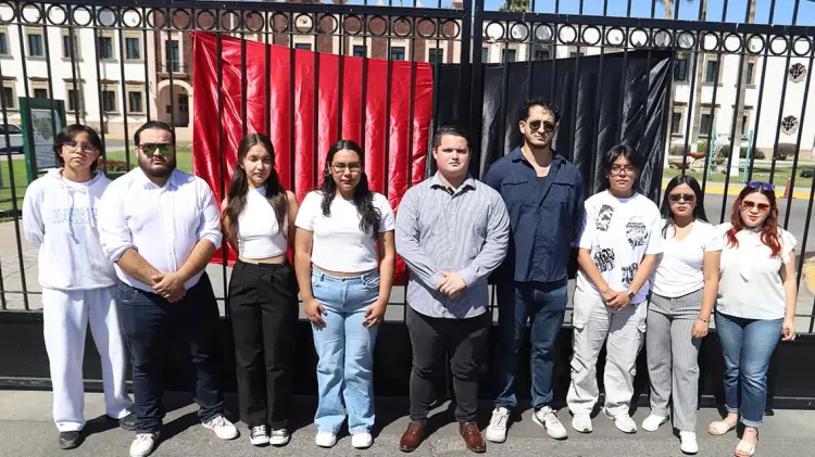 Integrantes de la Asociación de Estudiantes Universitarios Sonorenses. (Foto: Ramón Munguía)