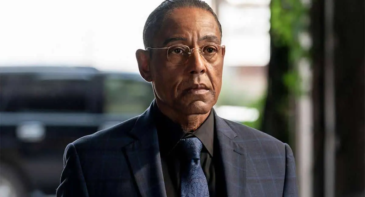 Giancarlo Esposito planeó su asesinato por crisis financiera