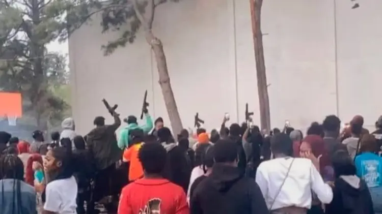 La fiesta fue transmitida en vivo en redes sociales. (Especial / EXPRESO)