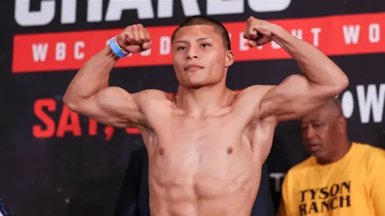 Isaac Pitbull Cruz recientemente se proclamó campeón de peso superligero. (Foto: Especial/EXPRESO)