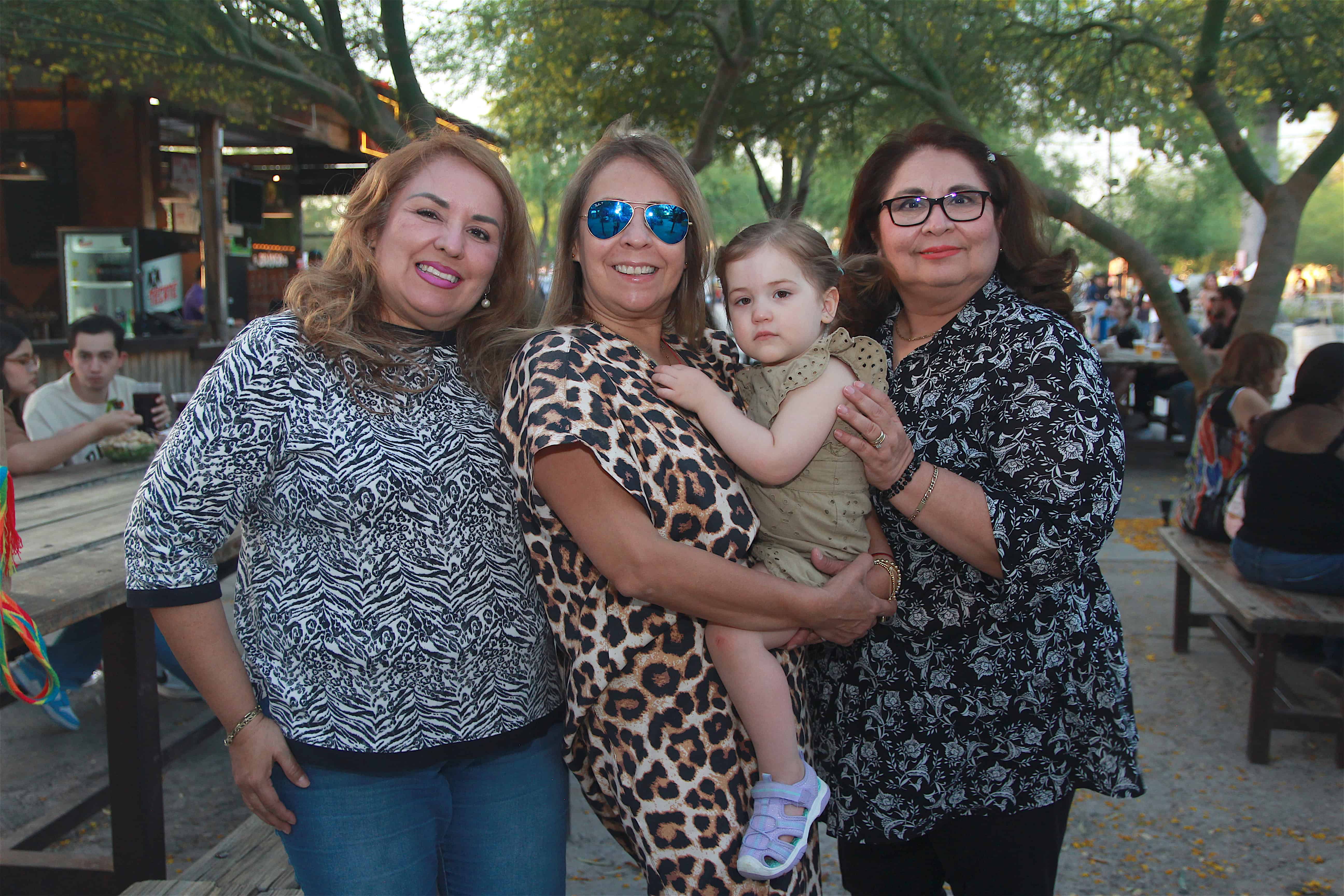 En Parque La Ruina gozan del buen ambiente