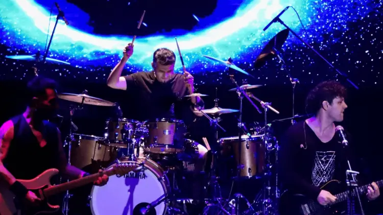 Soda Infinito es un homenaje a Soda Stereo y quien fuera su vocalista, Gustavo Cerati. (Cortesía)