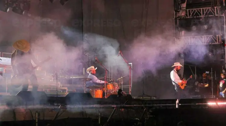 Nunca Jamás en la Explanada de las Estrellas en la ExpoGan Sonora 2024 (Foto: Cristian Ruiz/EXPRESO)