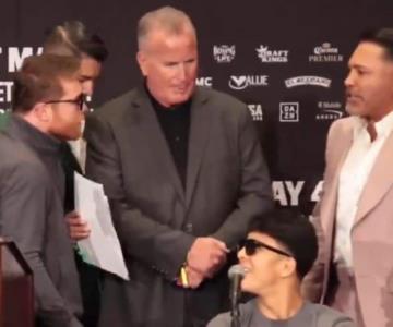 Canelo Álvarez y Óscar de la Hoya casi se van a los golpes en conferencia