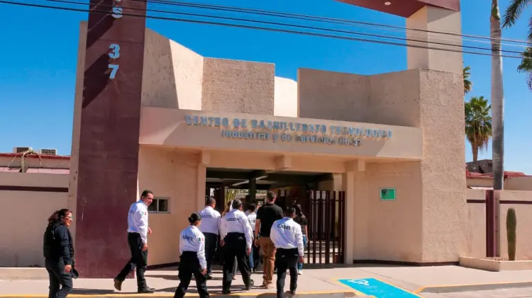 El reporte fue atendido por la Policía Estatal y autoridades académicas. (Especial / EXPRESO)