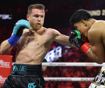 Canelo Álvarez descarta revancha ante Munguía