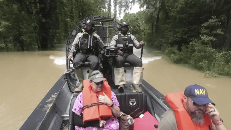 Más de 178 personas y 122 mascotas fueron rescatadas. (Foto: Especial / EXPRESO)