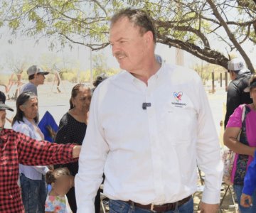 Ernesto Gándara promete a El Tazajal mejoras en programas sociales