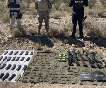 Aseguran arsenal y material bélico tras operativo en Trincheras