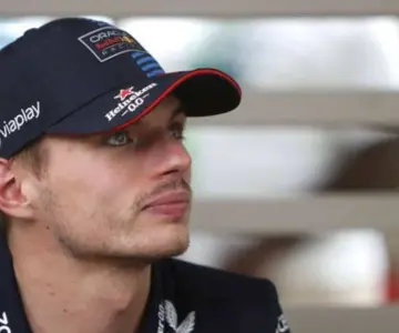 Verstappen confirma que seguirá en Red Bull para la temporada 2026