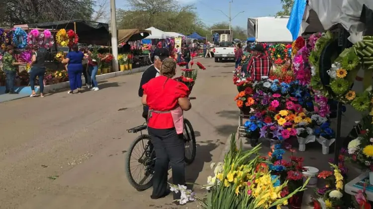 La máxima de hoy será 37 grados centígrados. (Foto: Jorge Flores / EXPRESO)