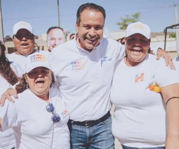 Toño Astiazarán garantiza que las madres tendrán seguridad y apoyos