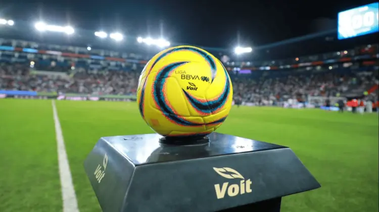Se definirán esta noche en el estadio de la Ciudad de los Deportes y el Gigante de Acero. (Especial)