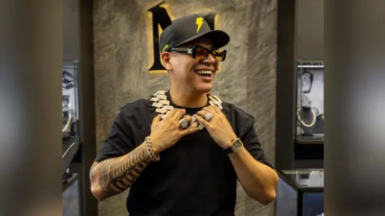 Eduin Caz, vocalista de Grupo Firme. (Foto: Instagram/@eduincaz)
