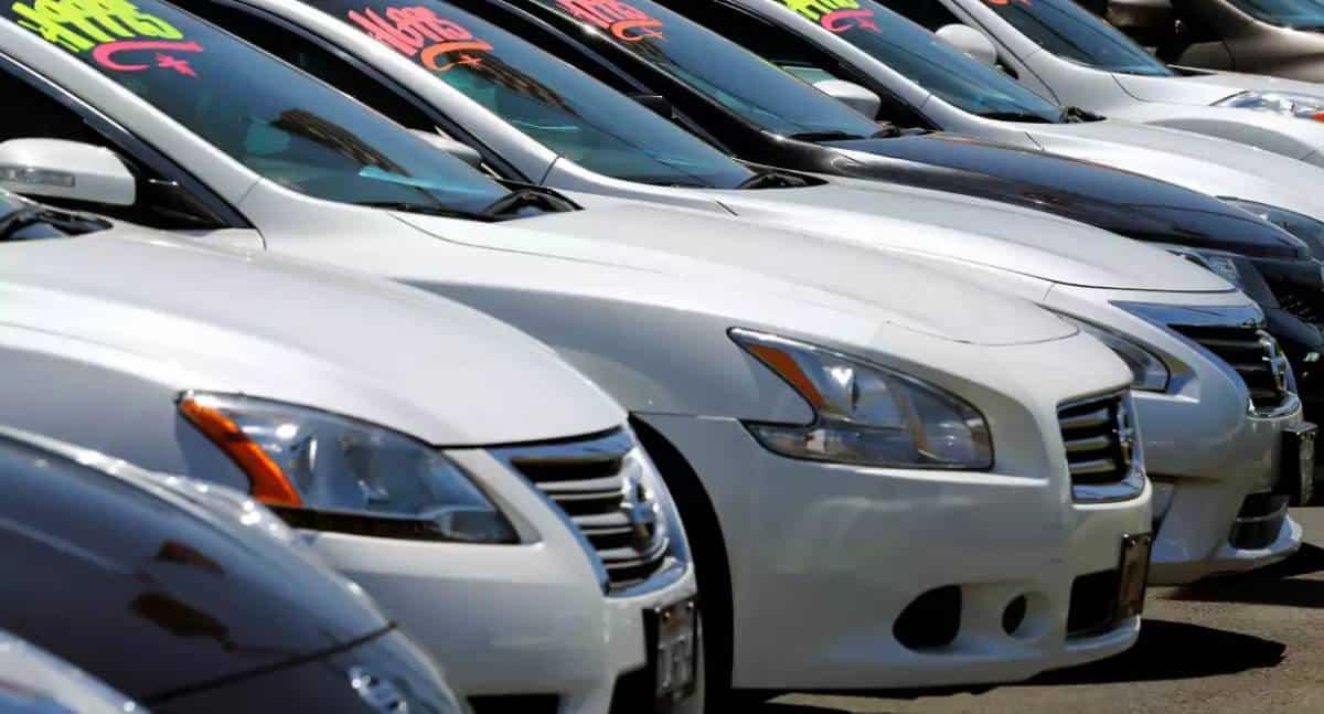 Lo que debes saber antes de comprar un auto seminuevo