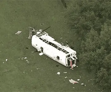 Aparatoso accidente en Florida deja 8 muertos y 40 lesionados; hay mexicanos